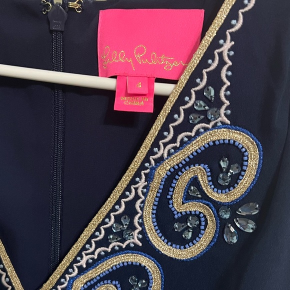 Lilly Pulitzer Size 4 Blue Shift Dress with Gold/Blue Detail - Picture 3 of 3